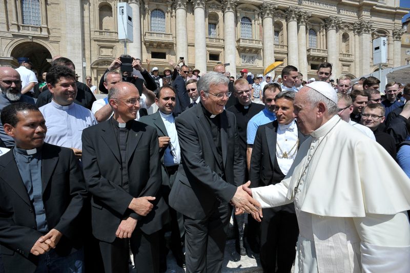 Vescovo Tomasi e Papa Francesco 